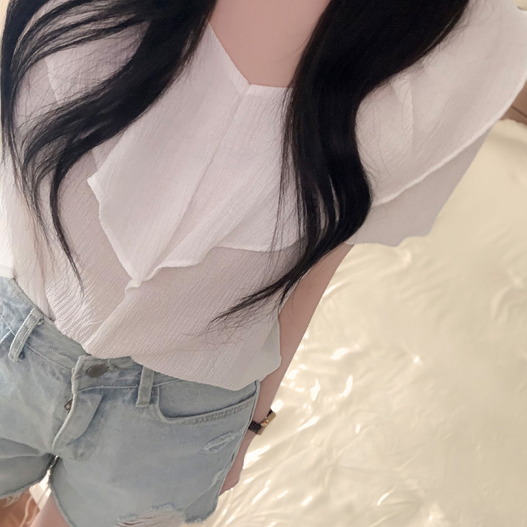 ビックフリルVネックパフ半袖ブラウス IVORY