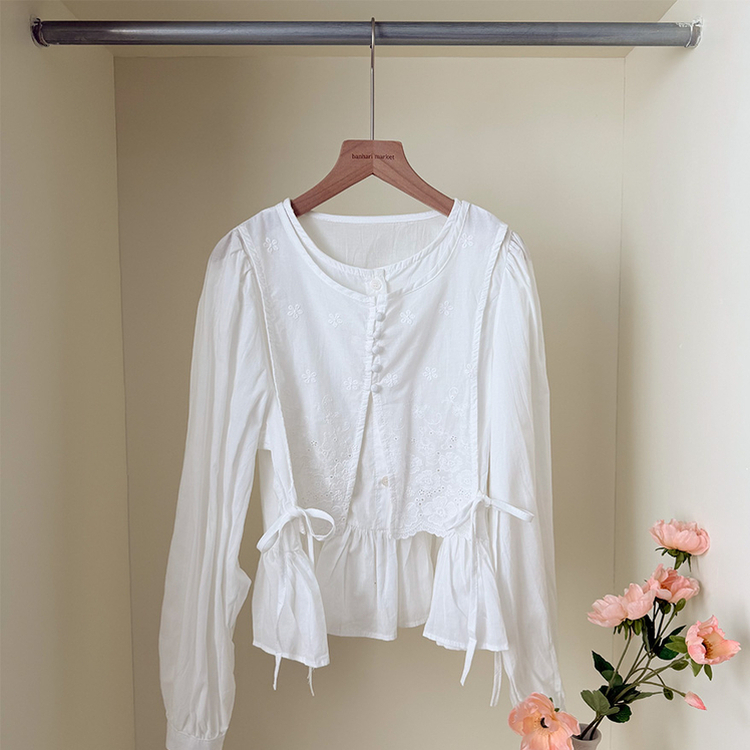 コットンパンチングレイヤードパフ長袖ブラウス