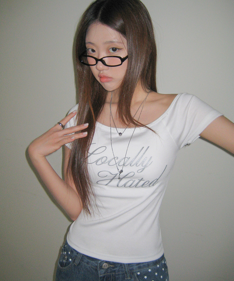 グリッターレタリングスリムオフショル半袖Tシャツ WHITE
