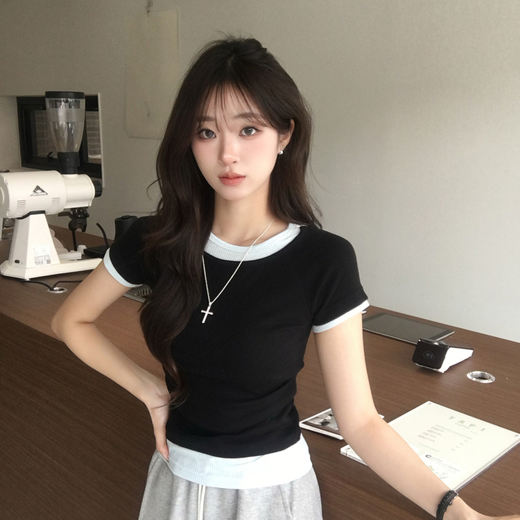 [데일리무드][레이어드효과] 옆셔링으로 허리잘록! 하리보 라운드 배색 레이어드 여름 반팔 티셔츠 골지 슬림핏 상의, 말라보이는 셔링 반팔티 4color 블랙