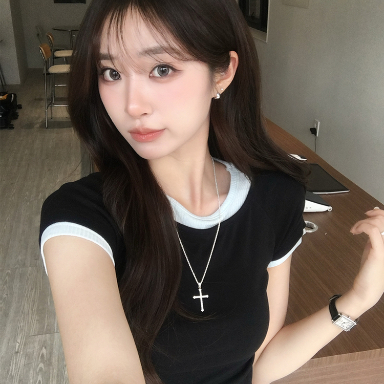 [데일리무드][레이어드효과] 옆셔링으로 허리잘록! 하리보 라운드 배색 레이어드 여름 반팔 티셔츠 골지 슬림핏 상의, 말라보이는 셔링 반팔티 4color 블랙