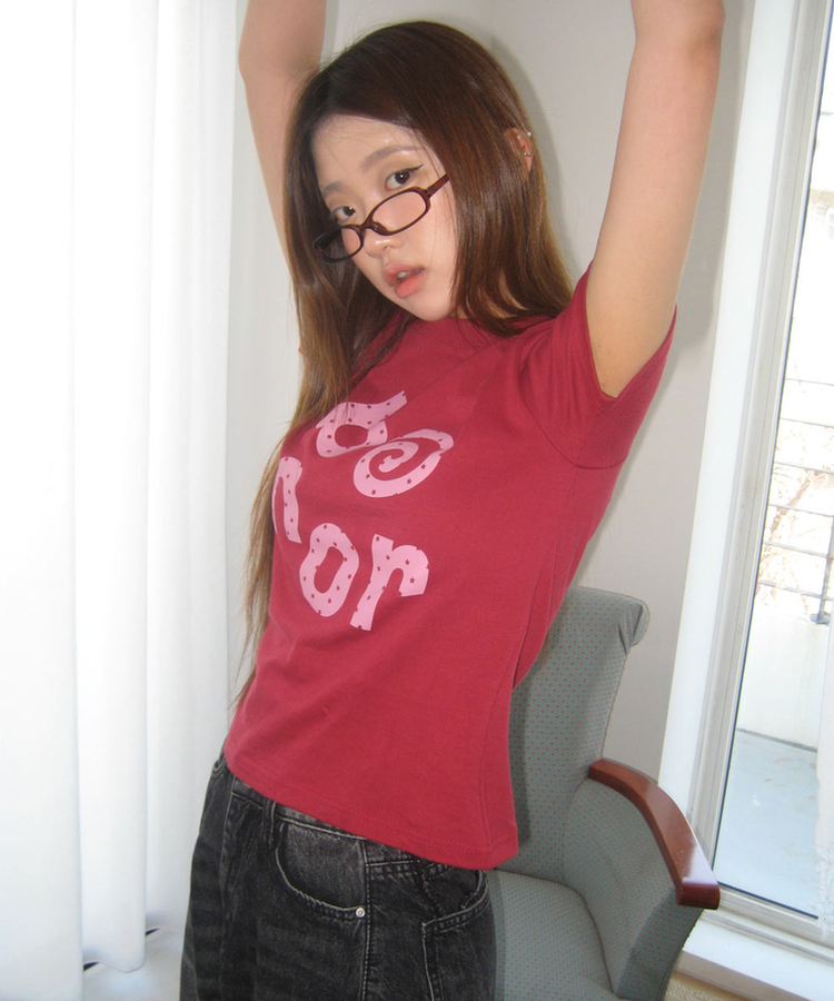 ドットレタリングラウンド半袖Tシャツ WINE