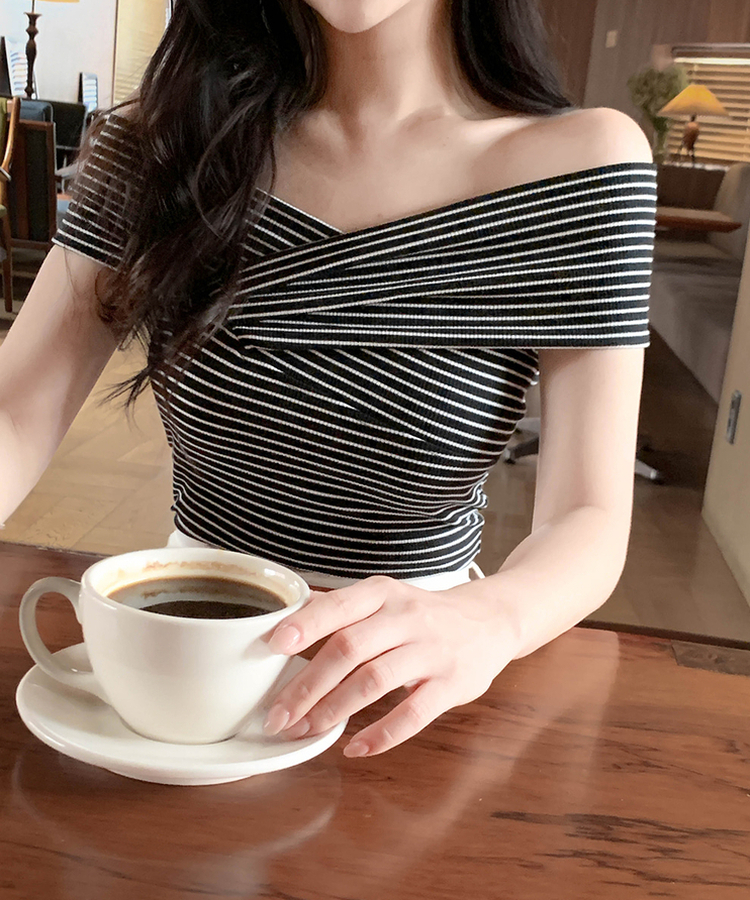 ストライプオフショルダー半袖Tシャツ BLACK