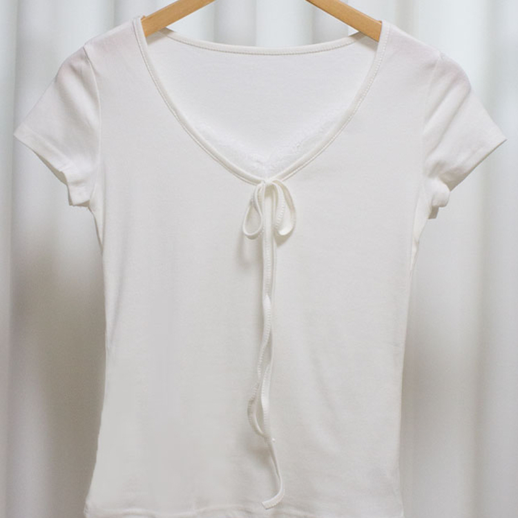 レースレイヤードリボンVネック半袖Tシャツ