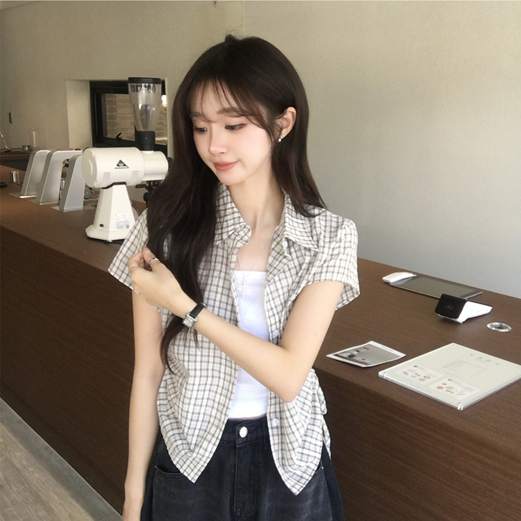 클라우디 카라 버튼 여름 세미 크롭 체크 반팔 셔츠 옆셔링 버튼 블라우스 스트링 반팔티 슬림핏 아우터 3color 베이지