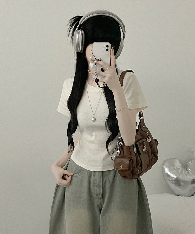 넉넉소매잘록허리라운드넥무지반팔티 베이지