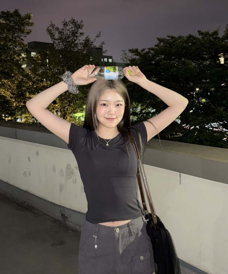 スリム半袖Tシャツ CHARCOAL