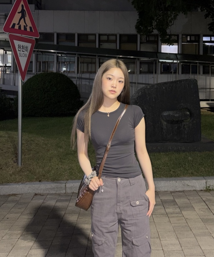 スリム半袖Tシャツ CHARCOAL