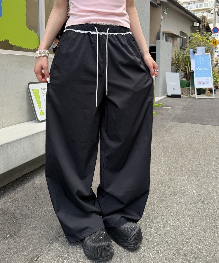 ナイロンレースフリルワイドパンツ BLACK
