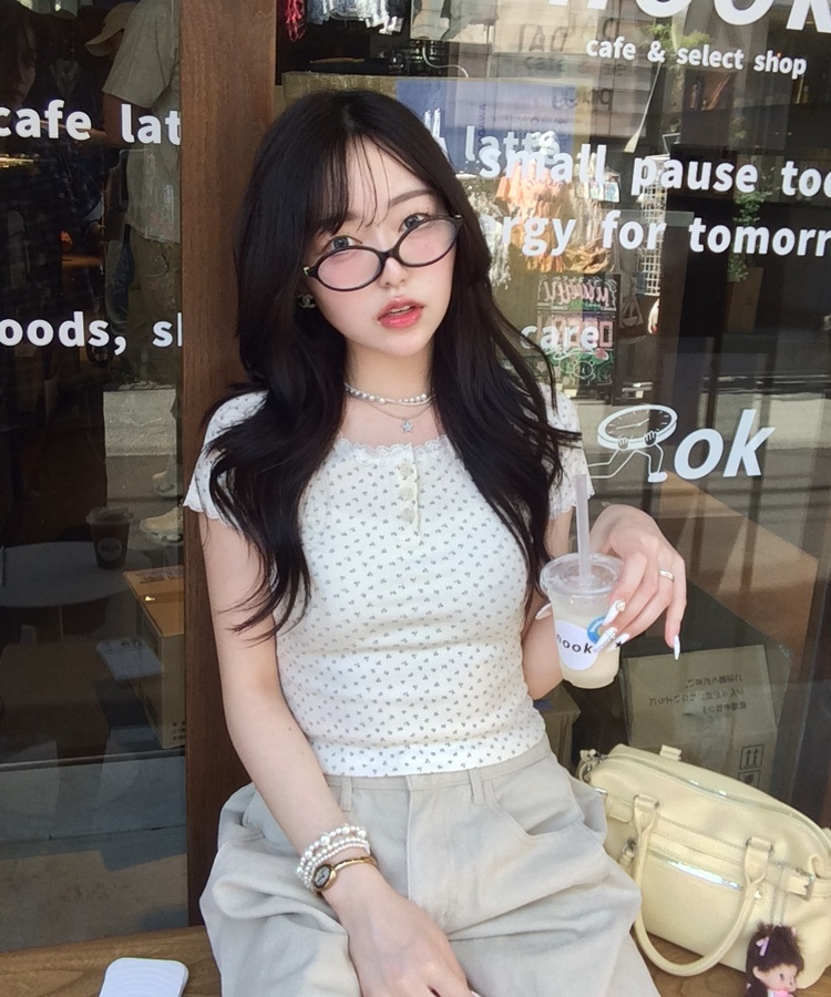 フラワーレース半袖Tシャツ IVORY