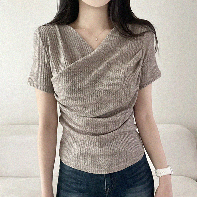 フェミニンラップVネック半袖Tシャツ BEIGE