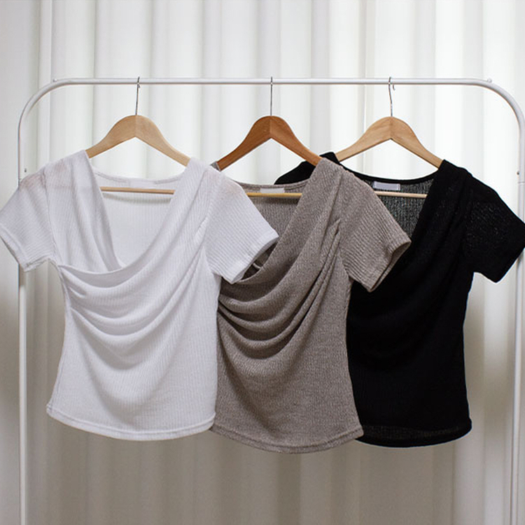 フェミニンラップVネック半袖Tシャツ