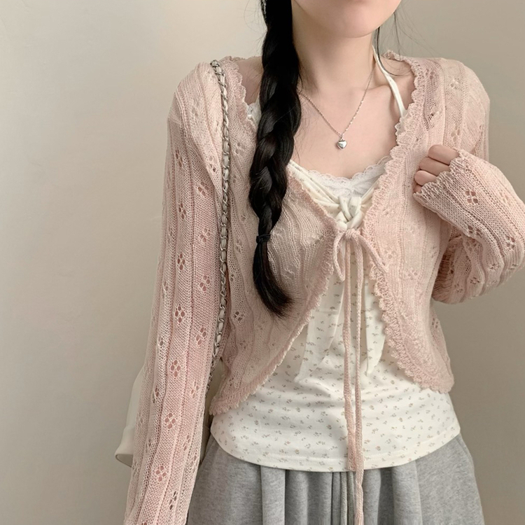 レイヤード風フラワーホルターネックTシャツ LIGHT YELLOW