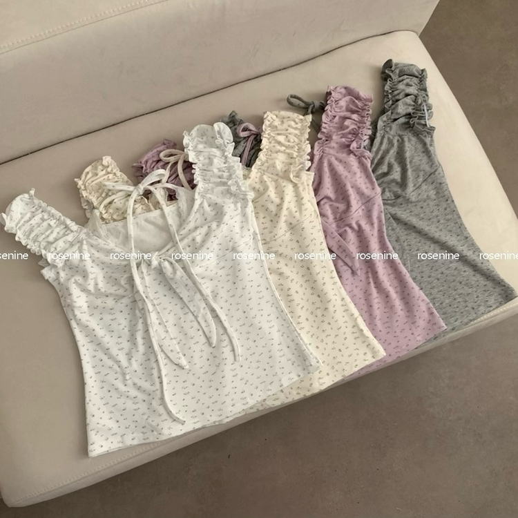 レイヤード風フラワーホルターネックTシャツ