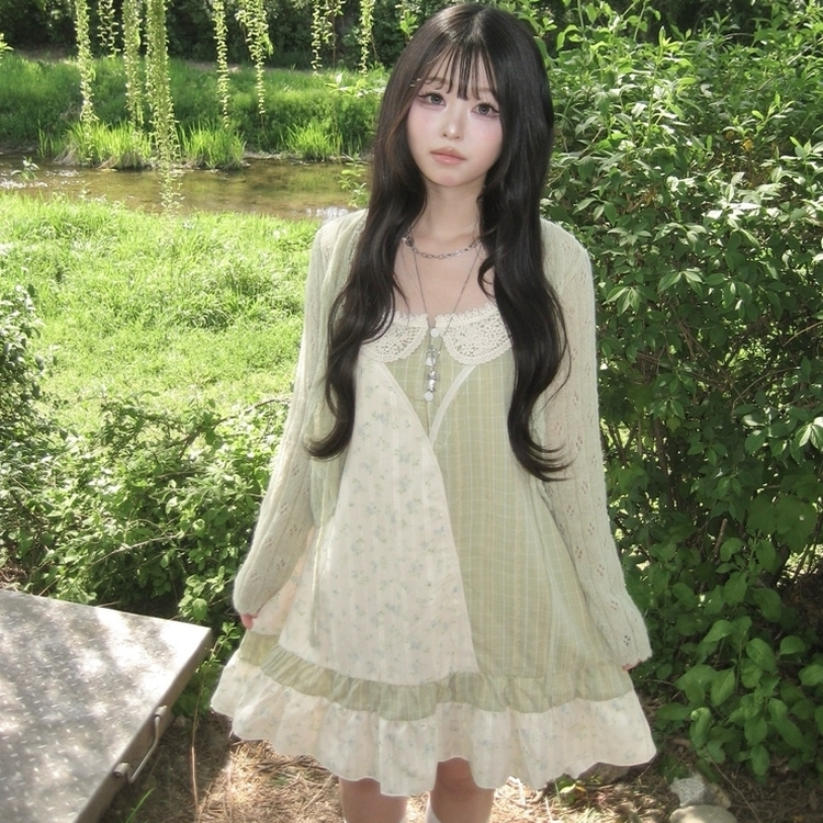 패치 뒷리본 프릴 모리걸 잔꽃 보헤미안 버튼 끈조절 나시 민소매 원피스 그린