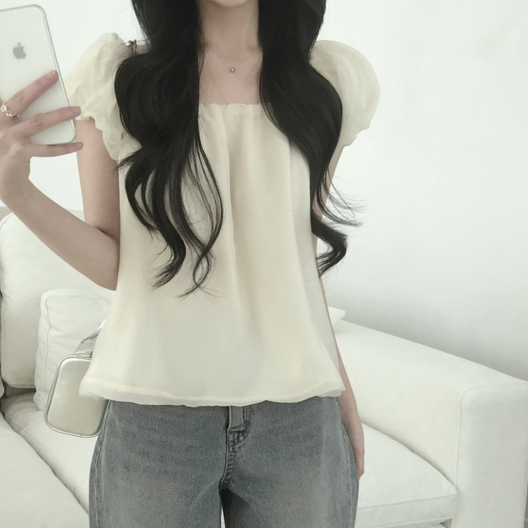 スクエアネックパフ半袖ブラウス BEIGE