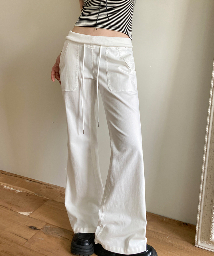 バンディングローライズブーツカットパンツ WHITE