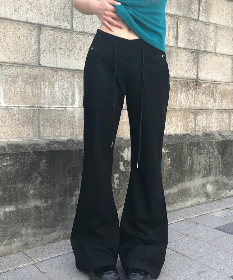 バンディングローライズブーツカットパンツ BLACK