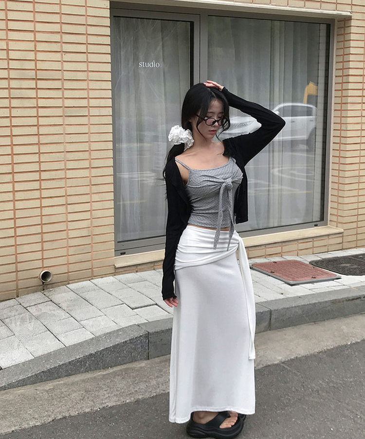 티뉴 폴딩 셔링 스트랩 밴딩 맥시 롱스커트 아이보리