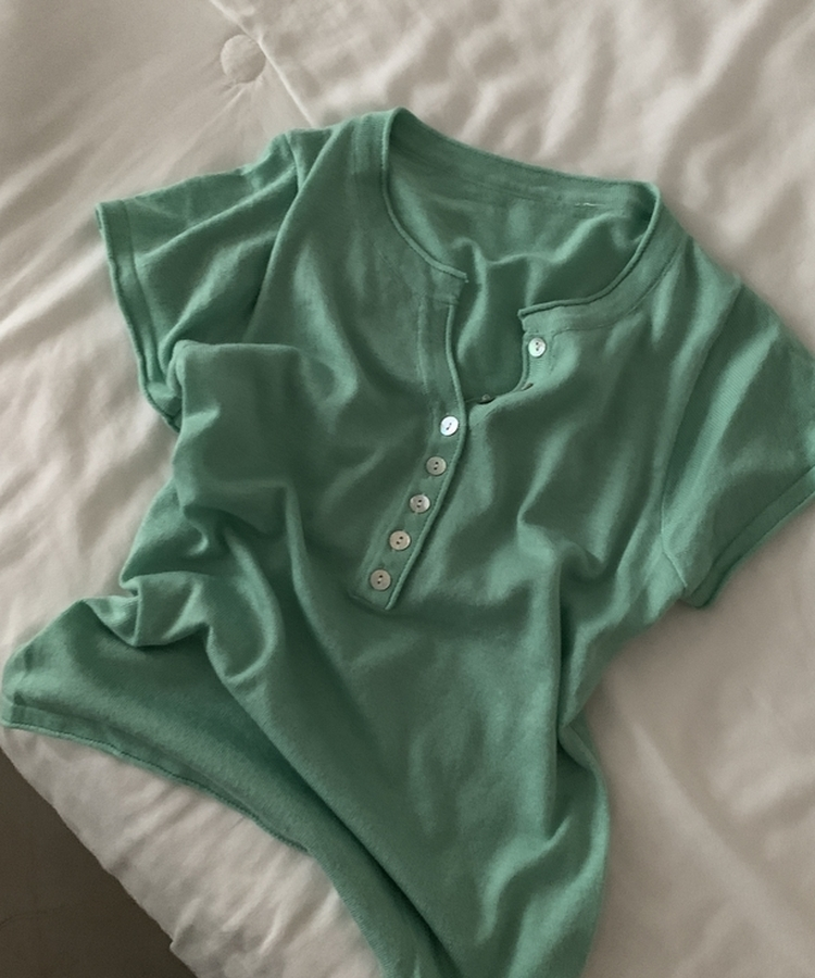 Vネックボタン半袖Tシャツ(7color)