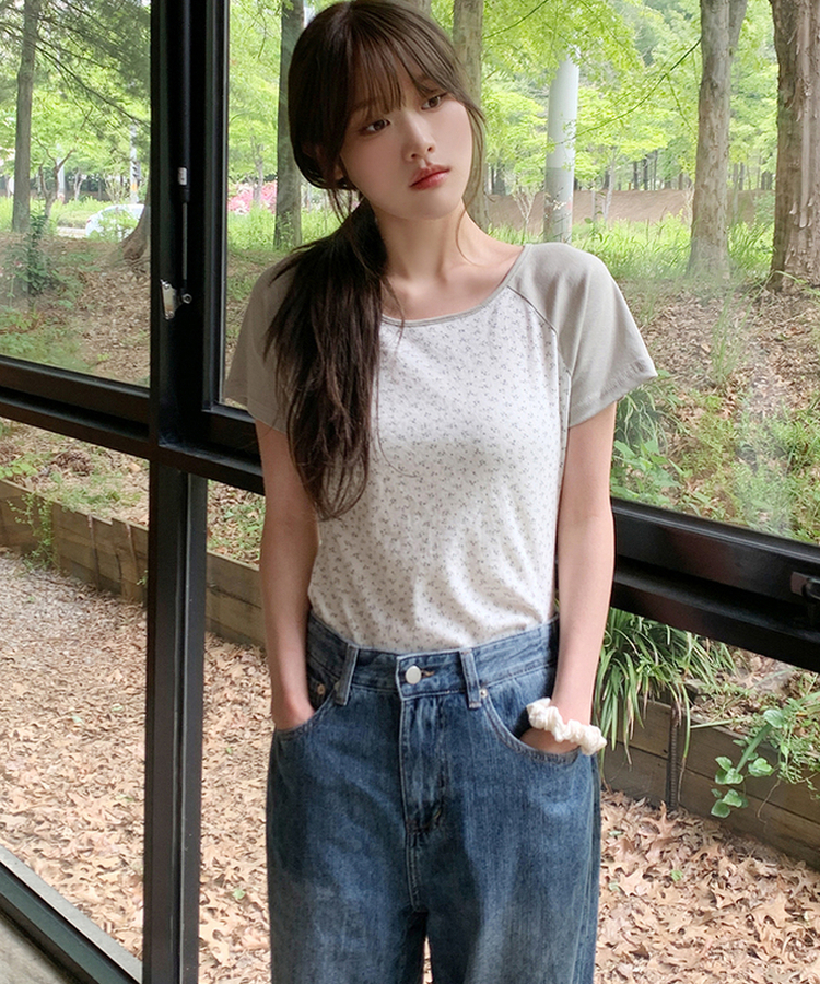 小花柄ラグラン半袖Tシャツ IVORY