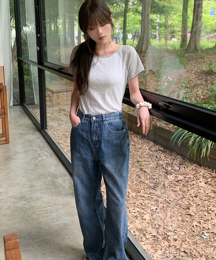 小花柄ラグラン半袖Tシャツ IVORY