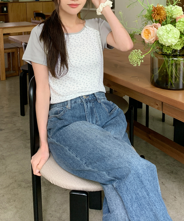 小花柄ラグラン半袖Tシャツ IVORY