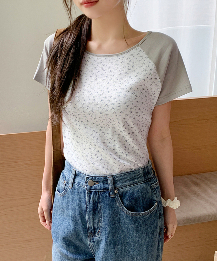 小花柄ラグラン半袖Tシャツ IVORY
