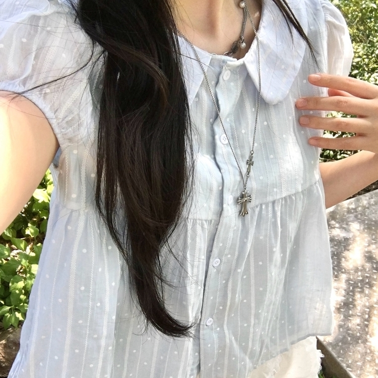 퓨어 모리걸 쉬폰 둥근카라 도트 반팔 블라우스 소라