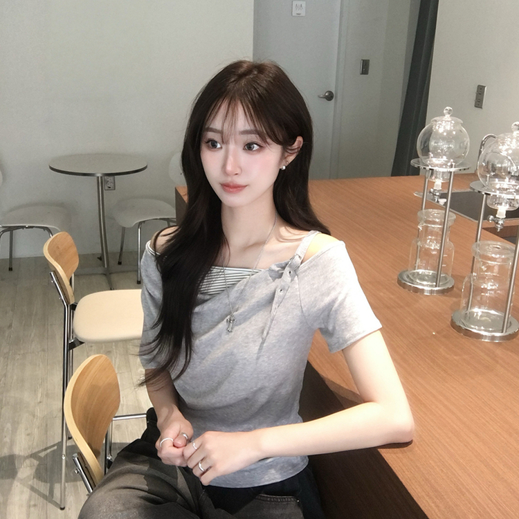 오레오 버튼 여름 오프숄더 한쪽 나시 옆셔링 반팔 티셔츠 스트라이프 이너 레이어드 반팔티 4color 그레이