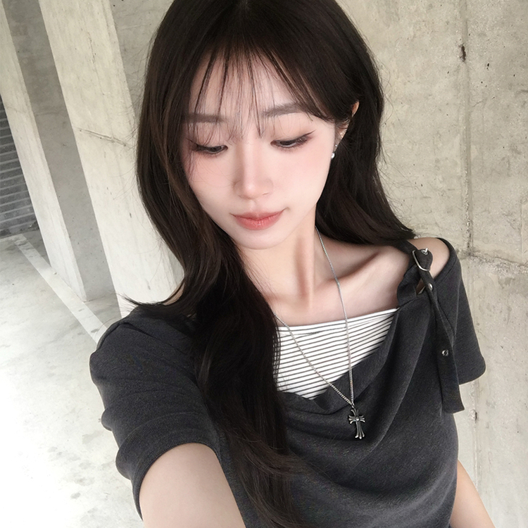 오레오 버튼 여름 오프숄더 한쪽 나시 옆셔링 반팔 티셔츠 스트라이프 이너 레이어드 반팔티 4color 차콜