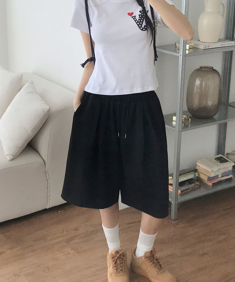 포리 스타나염 프린팅 와이드 핀턱 버뮤다 트레이닝 팬츠 블랙