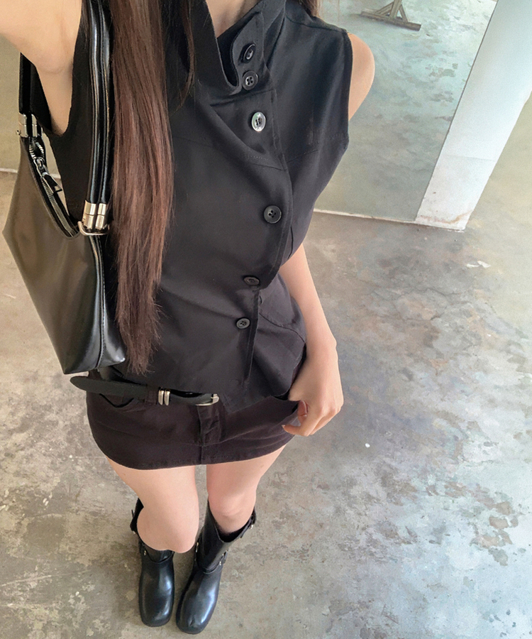 ハイネックボタントップス BLACK