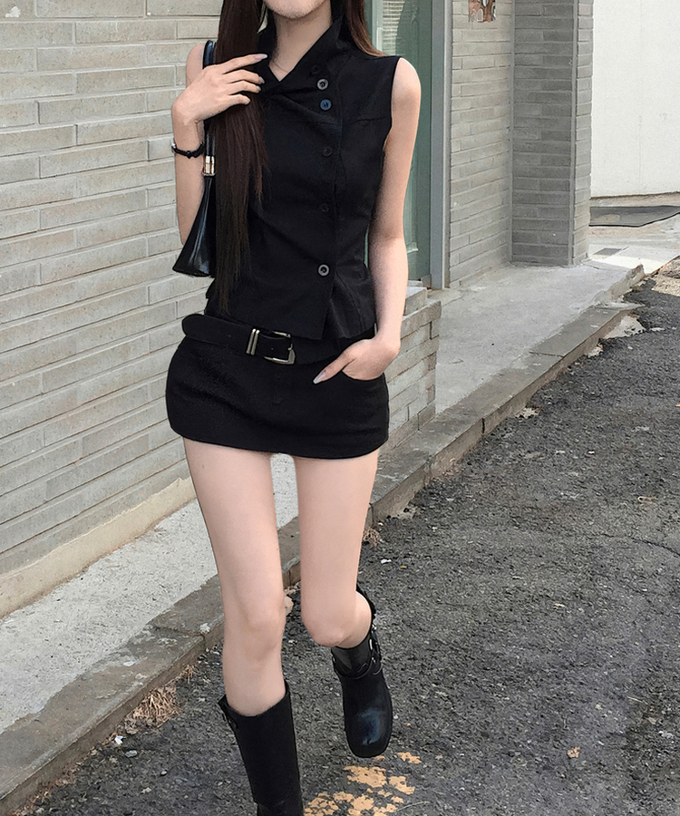 ハイネックボタントップス BLACK