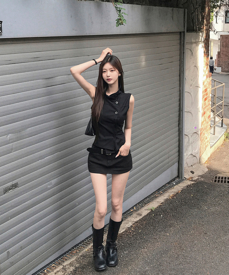 ハイネックボタントップス BLACK