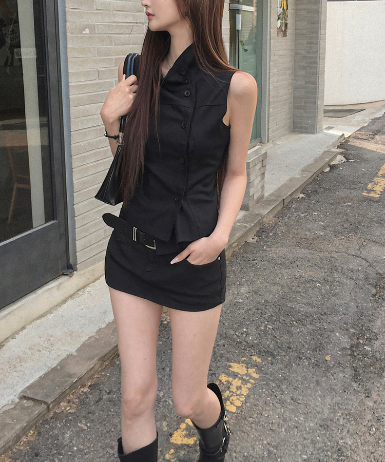 ハイネックボタントップス BLACK