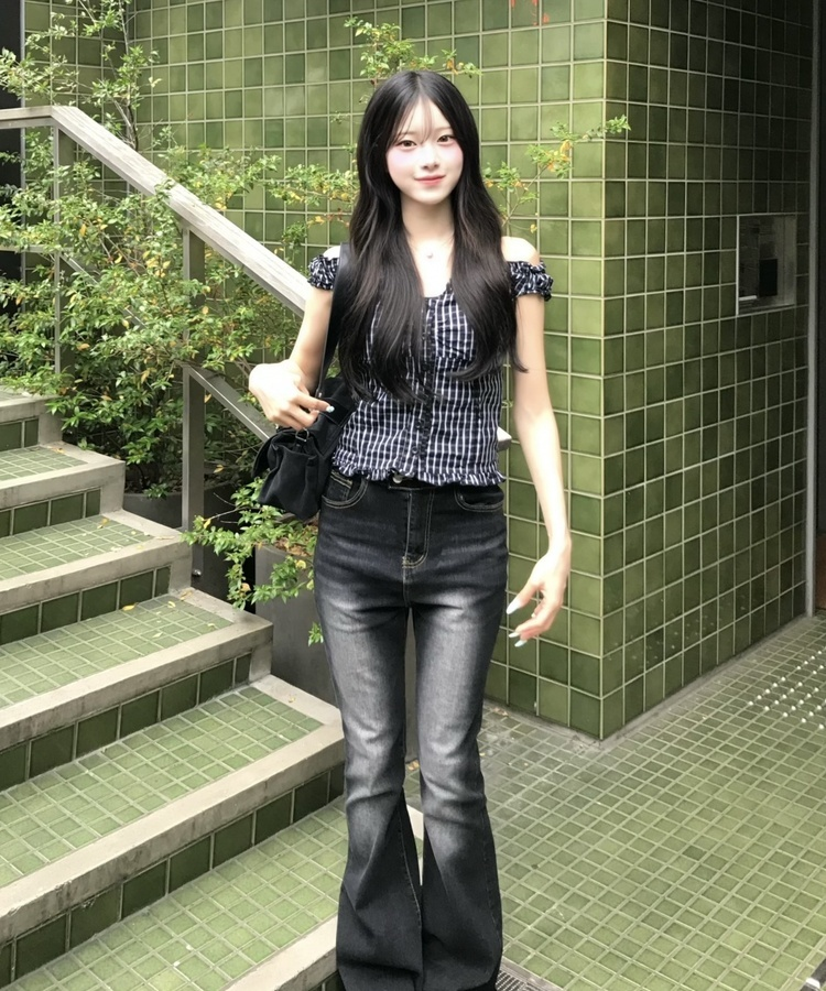 체크 오프숄더 블라우스 블랙
