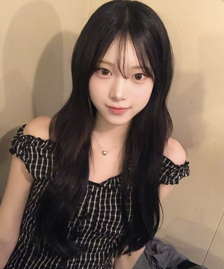 체크 오프숄더 블라우스 블랙