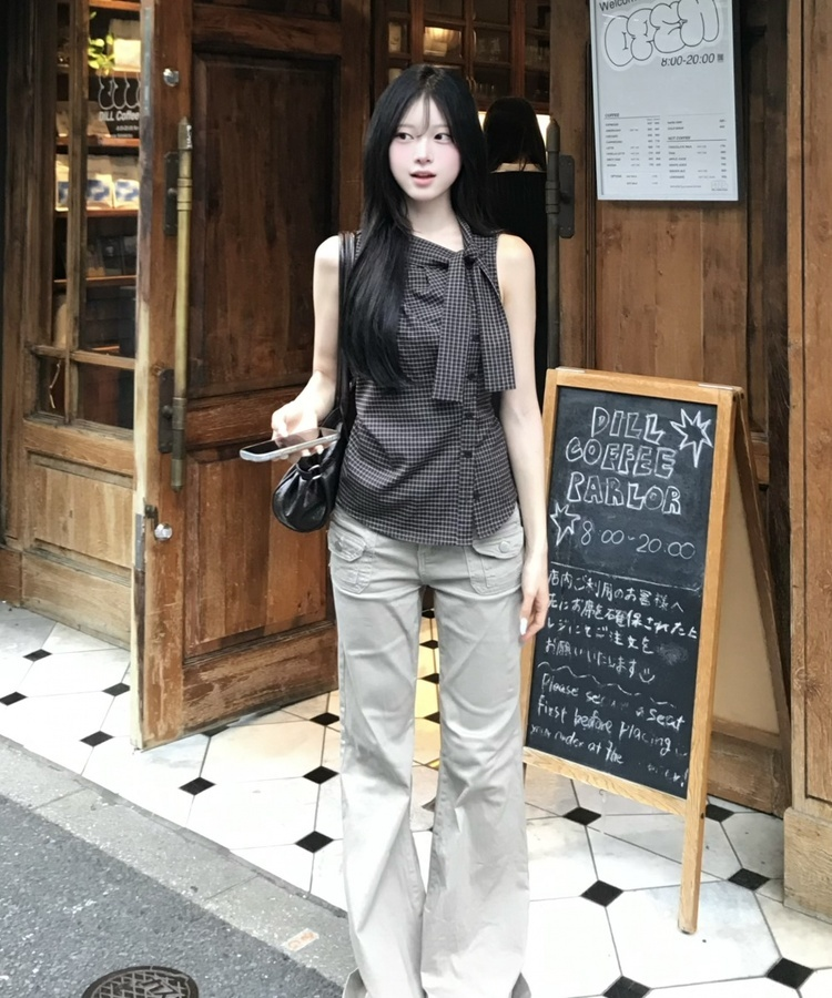 체크 리본 민소매 블라우스 브라운