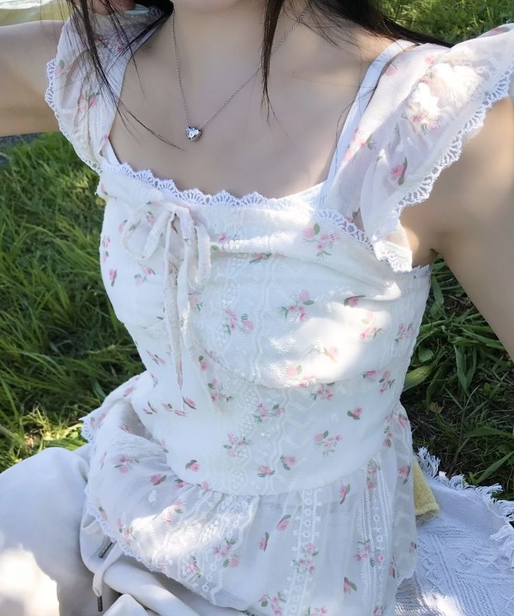 잔꽃 레이스 리본 나시 블라우스 아이보리