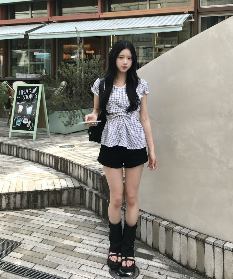 체크 레이스 리본 블라우스 그레이