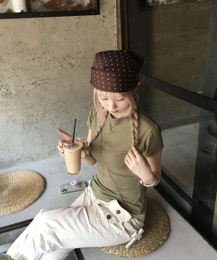 スターレタリングセミクロップTシャツ KHAKI