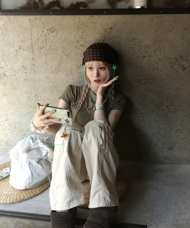 スターレタリングセミクロップTシャツ KHAKI