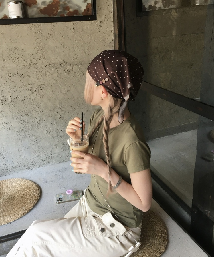スターレタリングセミクロップTシャツ KHAKI