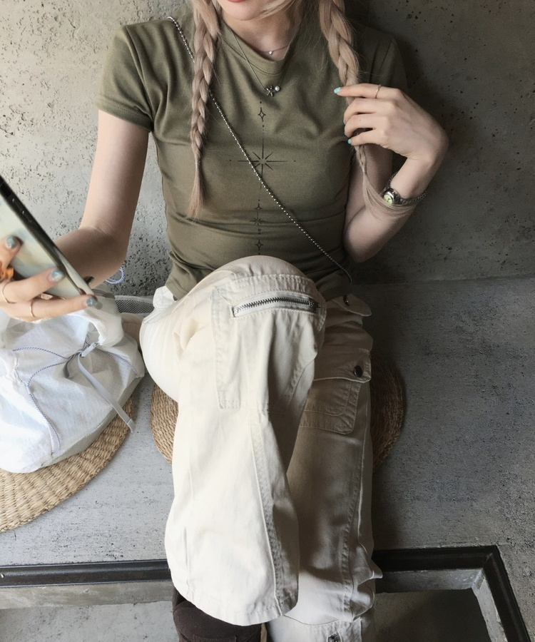 スターレタリングセミクロップTシャツ KHAKI