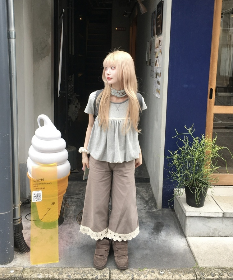 シャーリングバルーン半袖ブラウス LIGHT GRAY