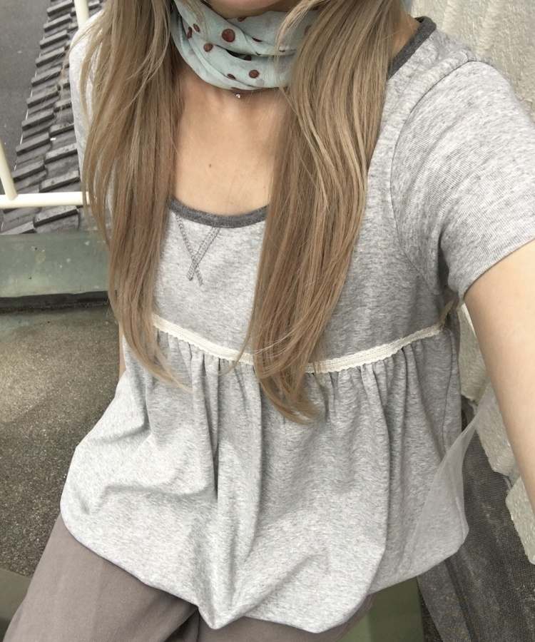 シャーリングバルーン半袖ブラウス LIGHT GRAY