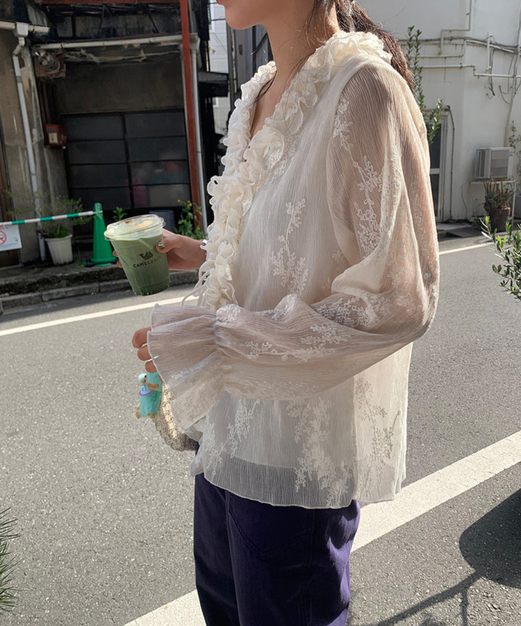 フラワーフリルブラウス CREAM