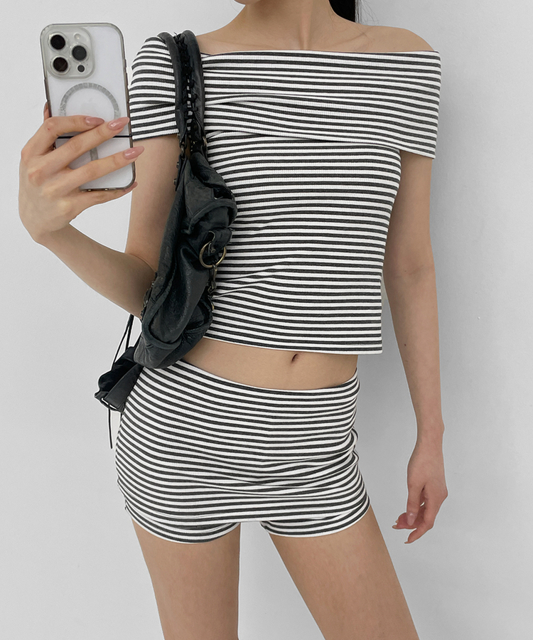 ストライプミニスカートパンツ CHARCOAL