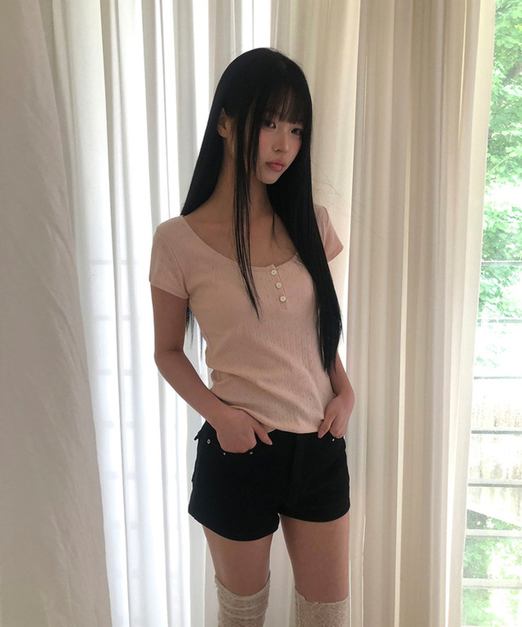ディープUネックボタン半袖Tシャツ BABY PINK